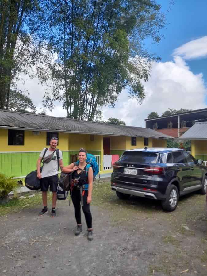 Hotel Hostal Henrry'S Mindo Exterior foto
