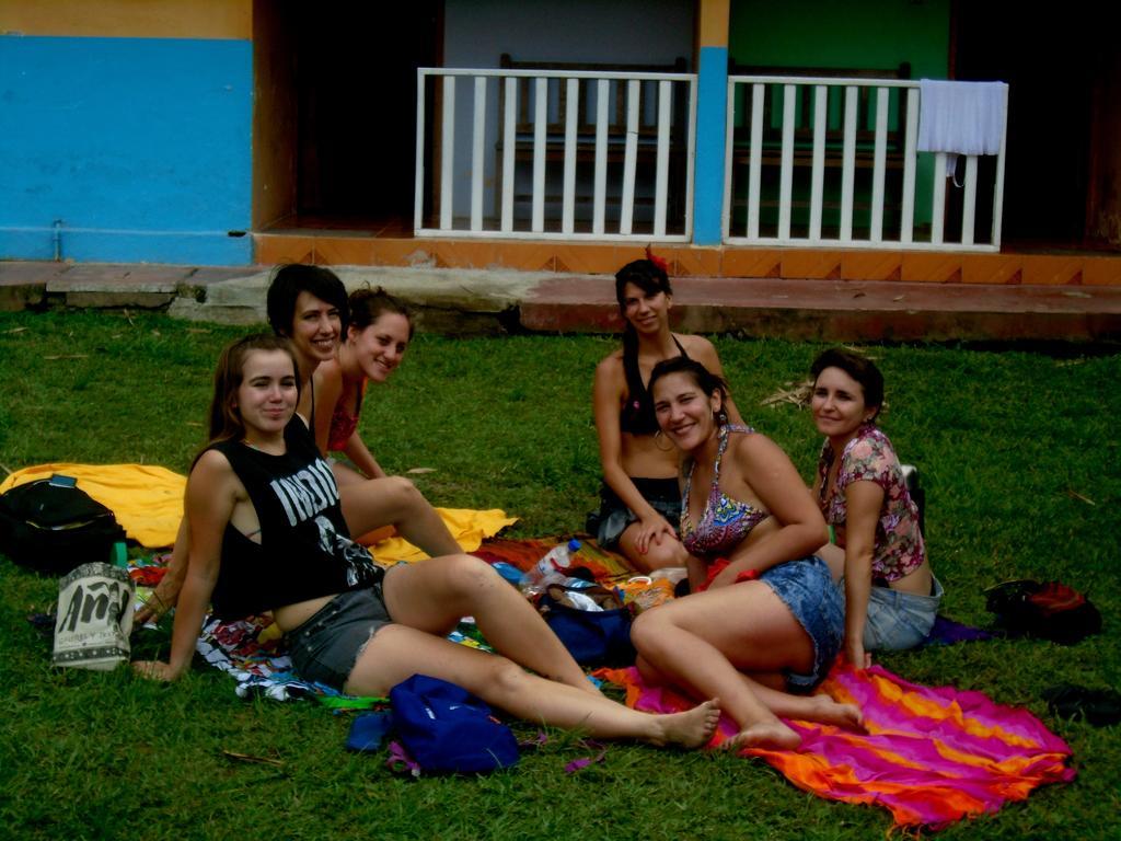 Hotel Hostal Henrry'S Mindo Exterior foto