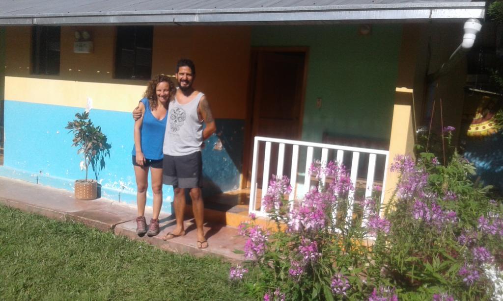 Hotel Hostal Henrry'S Mindo Exterior foto