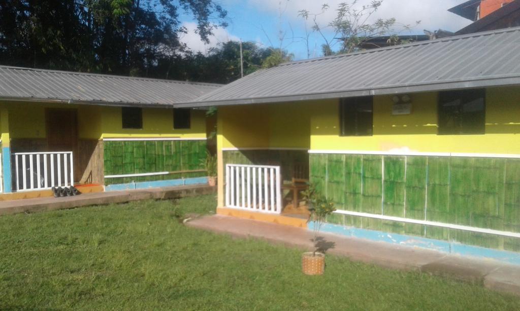 Hotel Hostal Henrry'S Mindo Exterior foto
